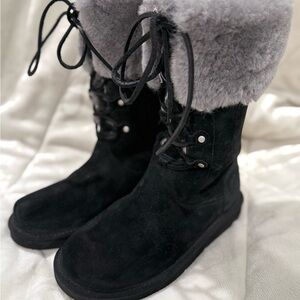 UGG Black and Gray Winter Furry Boots Size 8 Warm & Cozy Really Beautiful